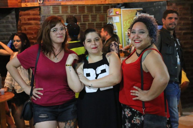 Paula, Sissy e Luanda: 666 anos de amizade! | Foto: Lulu/Surubim News