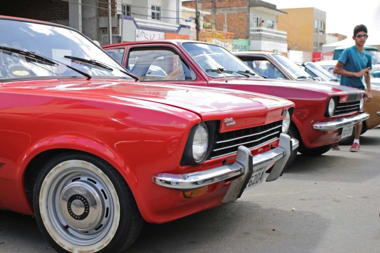 3º Encontro de Carros Antigos. | Foto: Lulu/Surubim News