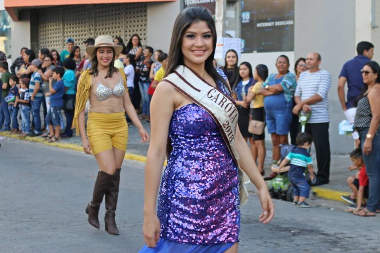 90 anos de emancipação: Desfile Cívico de Surubim. | Foto: Lulu/Surubim News