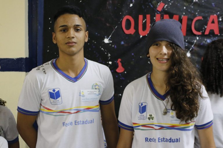 Feira de Ciências do Estadual transmite conhecimento em Surubim