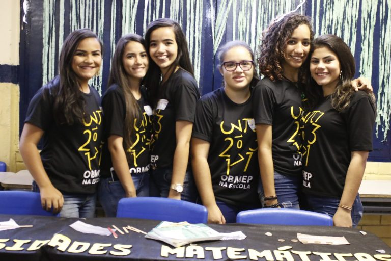 Feira de Ciências do Estadual transmite conhecimento em Surubim