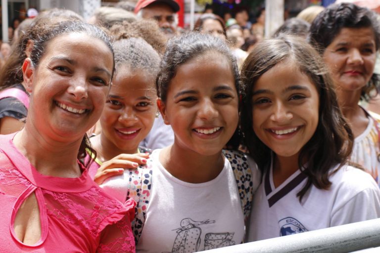 Evento de inauguração da loja Real Calçados em Surubim, com show de Devinho Novaes. | Foto: Lulu/Surubim News