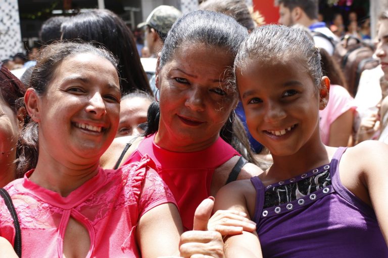 Evento de inauguração da loja Real Calçados em Surubim, com show de Devinho Novaes. | Foto: Lulu/Surubim News