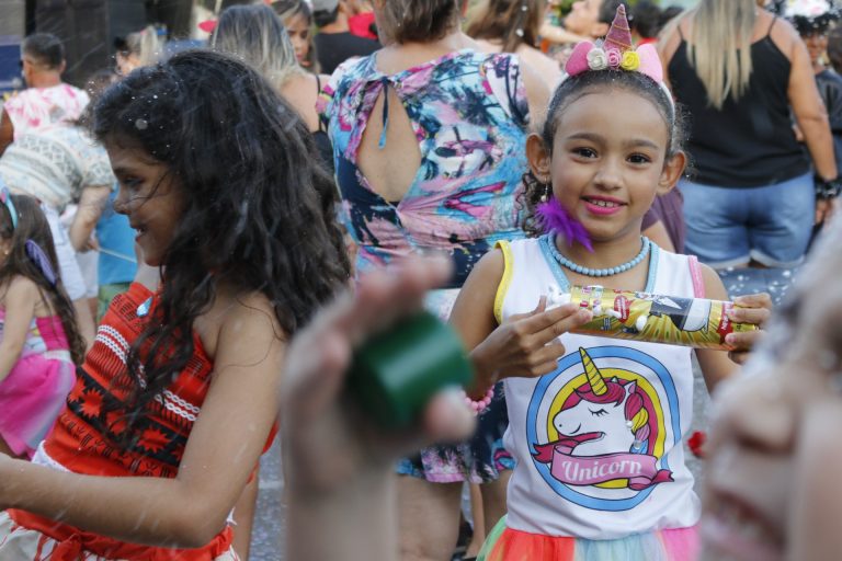 Polo infantil diverte criançada no Desfile das Virgens. | Foto: Lulu/Surubim News