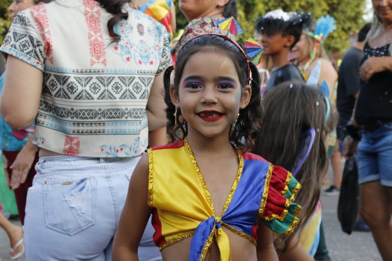 Polo infantil diverte criançada no Desfile das Virgens. | Foto: Lulu/Surubim News