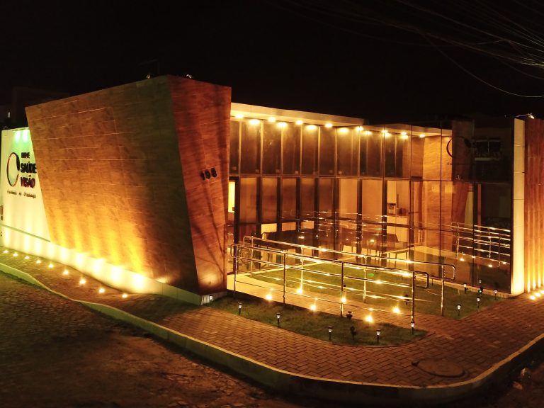 Obra executada pela Mega Rocha: Rede Saúde Visão. | Foto: Lulu/Surubim News