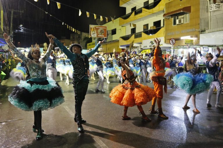 Primeira edição do Arrasta Zé, promovido por José Assis e Meirilane França. | Foto: Lulu/Surubim News