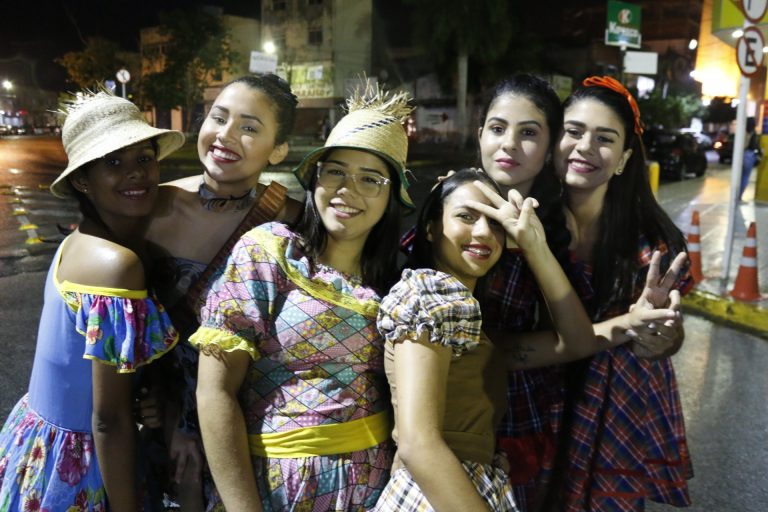 Primeira edição do Arrasta Zé, promovido por José Assis e Meirilane França. | Foto: Lulu/Surubim News