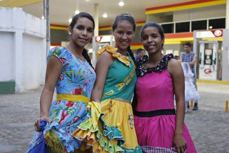 Primeira edição do Arrasta Zé, promovido por José Assis e Meirilane França. | Foto: Lulu/Surubim News