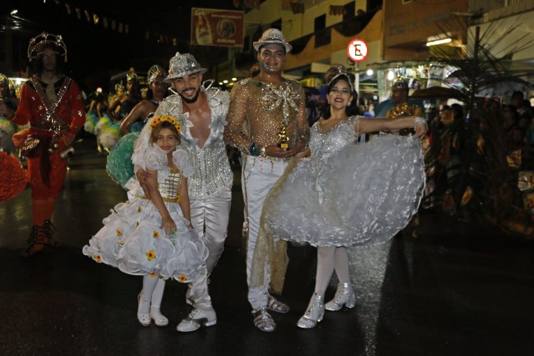 Primeira edição do Arrasta Zé, promovido por José Assis e Meirilane França. | Foto: Lulu/Surubim News