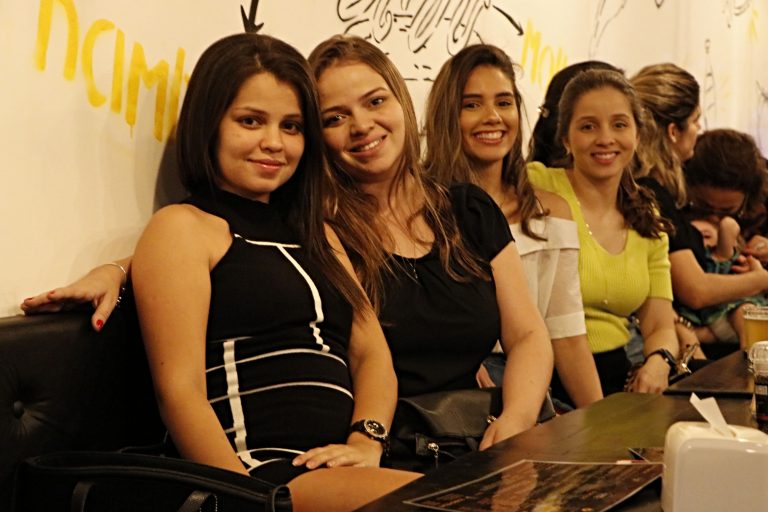 Fire Burger: localizada na Avenida São Sebastião. | Foto: Lulu/Surubim News
