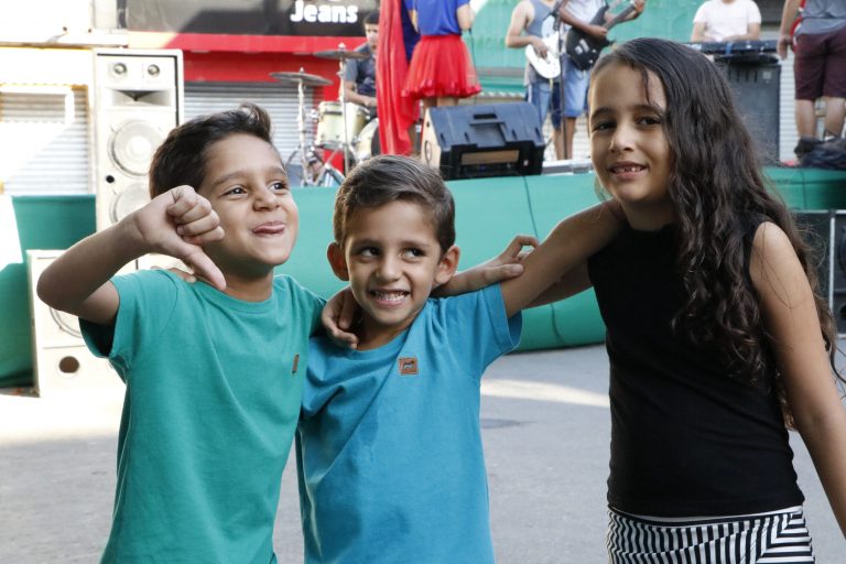 Diversão na Praça Dídimo Carneiro, Centro, Surubim. | Foto: Lulu/Surubim News