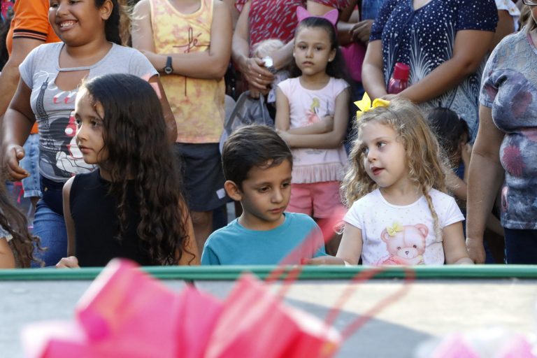 Diversão na Praça Dídimo Carneiro, Centro, Surubim. | Foto: Lulu/Surubim News