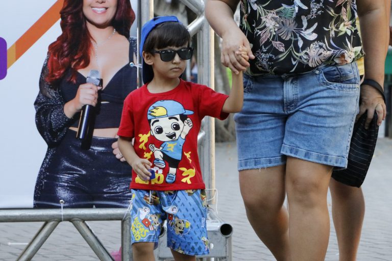 Diversão na Praça Dídimo Carneiro, Centro, Surubim. | Foto: Lulu/Surubim News