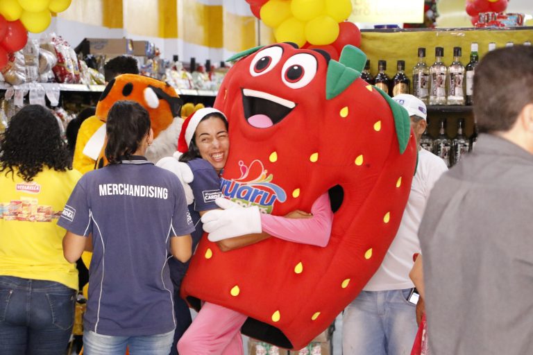 Festa do 4º aniversário do Mercadão do Zé. | Foto: Lulu/Surubim News