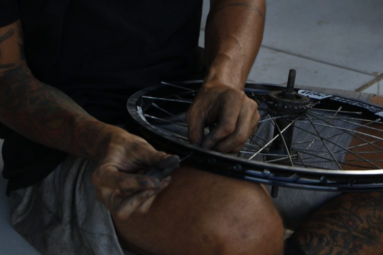 Rua Sete de Setembro, em Surubim, Loja Joel Bike. | Foto: Lulu/Surubim News